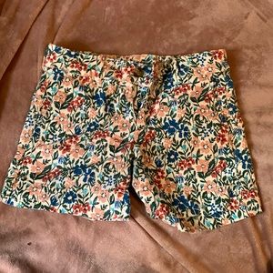 American Eagle Floral Shorts Size 4